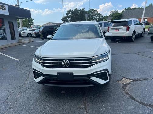 2023 Volkswagen Tiguan 2.0T SE