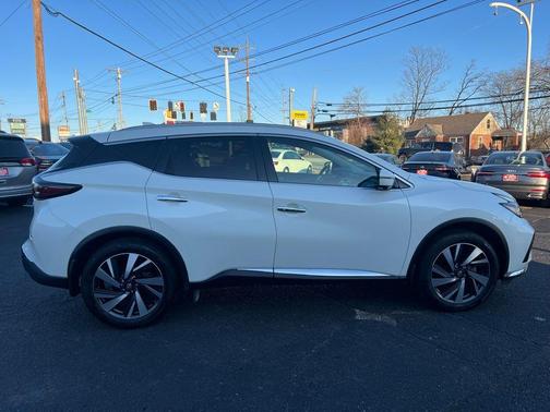 2023 Nissan Murano SL