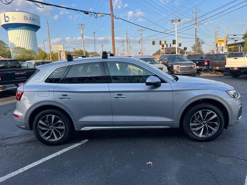 2022 Audi Q5 45 S line Premium Plus