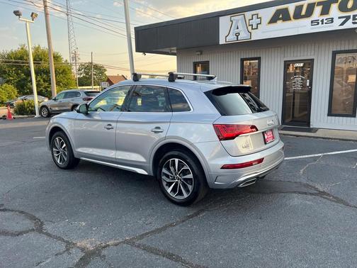 2022 Audi Q5 45 S line Premium Plus