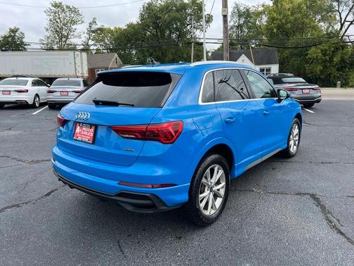 2023 Audi Q3 45 S line Premium