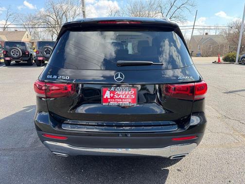 2023 Mercedes-Benz GLB 250 Base 4MATIC