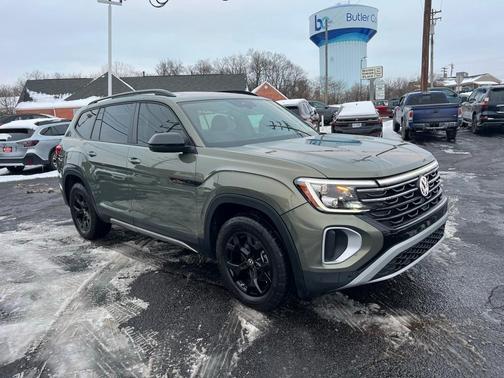 2024 Volkswagen Atlas 2.0T Peak Edition SE w/Technology