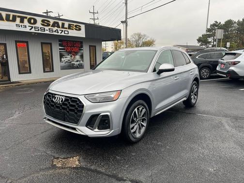 2023 Audi Q5 45 S line quattro Premium