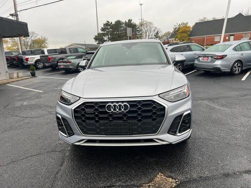 2023 Audi Q5 45 S line quattro Premium