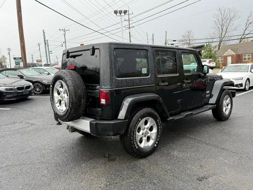 2013 Jeep Wrangler Unlimited Sahara