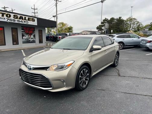 2016 Toyota Avalon Hybrid XLE Premium