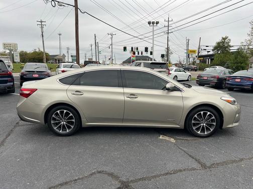 2016 Toyota Avalon Hybrid XLE Premium