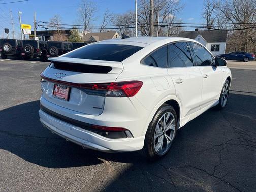 2024 Audi Q4 e-tron Sportback 55 quattro Premium