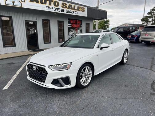 2022 Audi A4 45 S line Premium Plus