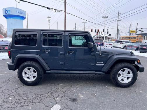 2017 Jeep Wrangler Unlimited Sport