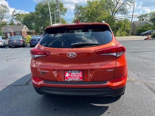 2017 Hyundai TUCSON SE Plus