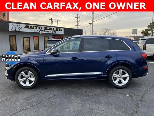 2022 Audi Q7 55 Premium