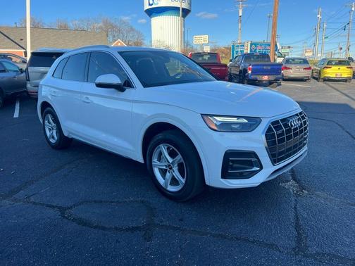 2023 Audi Q5 40 Premium