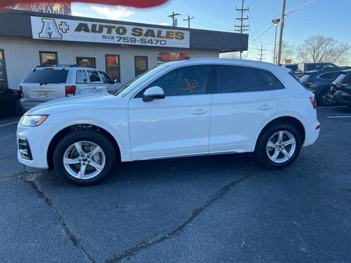 2023 Audi Q5 40 Premium