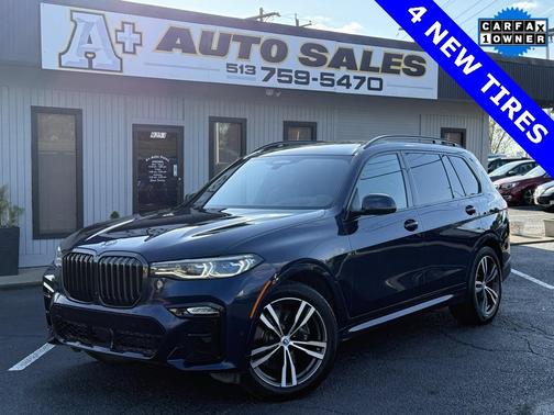 2022 BMW X7 M50i