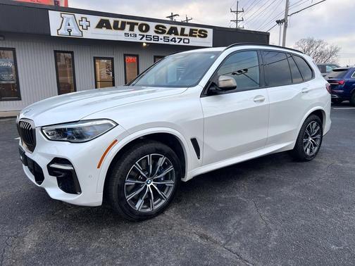 2022 BMW X5 M50i
