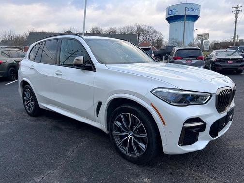 2022 BMW X5 M50i