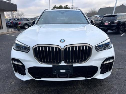 2022 BMW X5 M50i