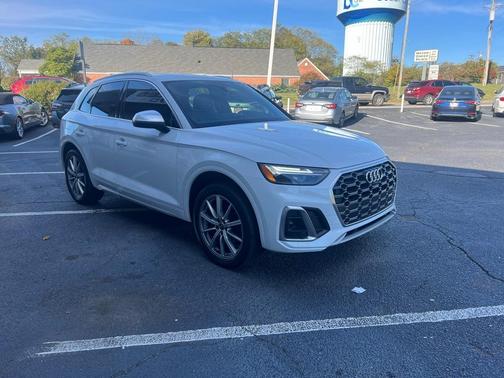 2022 Audi SQ5 3.0T Premium Plus