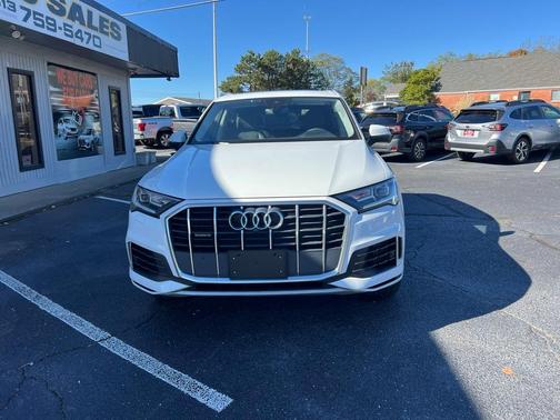 2022 Audi Q7 55 Premium
