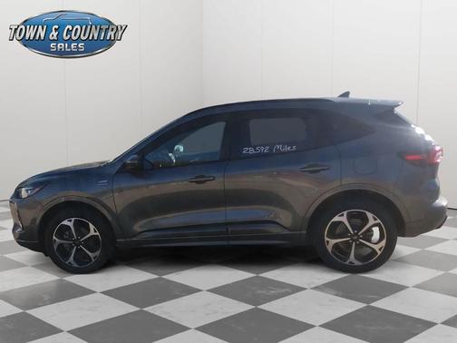 2023 Ford Escape ST-Line Elite