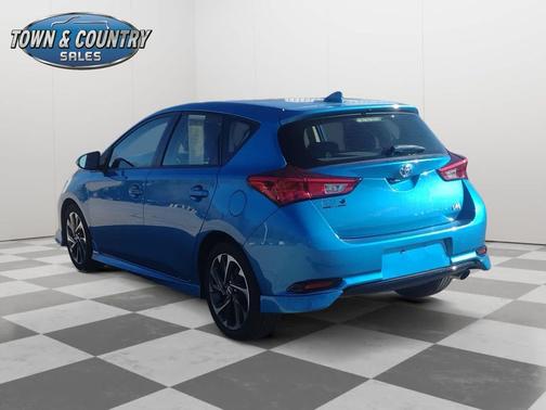 2017 Toyota Corolla iM Base