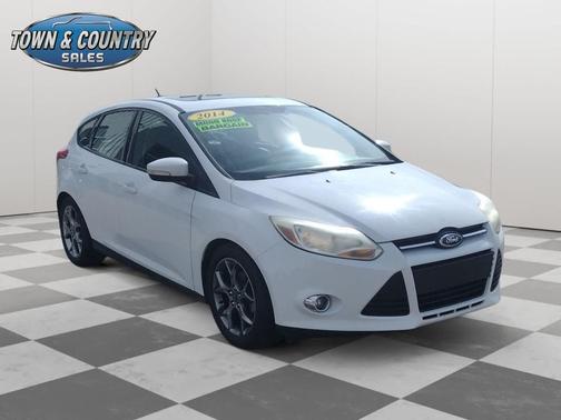 Oxford White 2014 Ford Focus SE