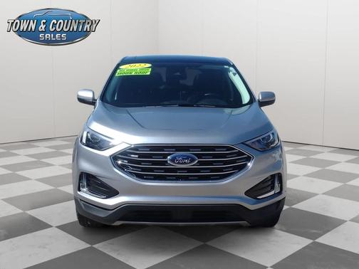 Iconic Silver Metallic 2022 Ford Edge SEL