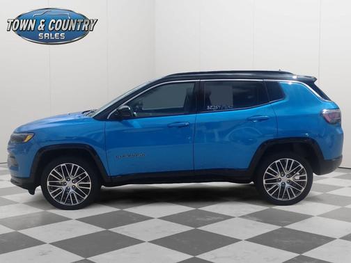 Laser Blue Pearlcoat 2022 Jeep Compass Limited