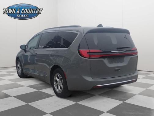 2023 Chrysler Pacifica Limited