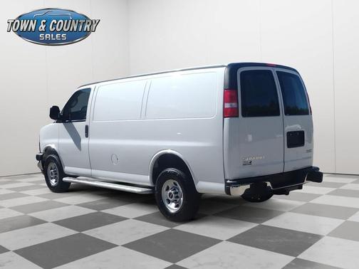 2023 GMC Savana 2500 Work Van