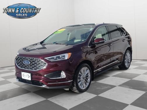 2022 Ford Edge Titanium