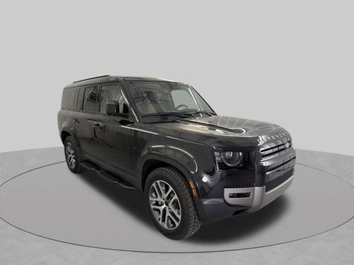 Santorini Black Metallic 2026 Land Rover Defender S
