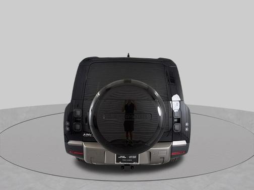 Santorini Black Metallic 2026 Land Rover Defender S