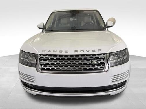 Fuji White 2017 Land Rover Range Rover 5.0L V8 Supercharged
