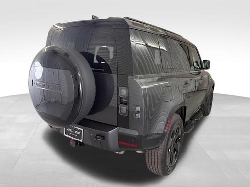 Carpathian Gray Premium Metallic 2026 Land Rover Defender X-Dynamic SE