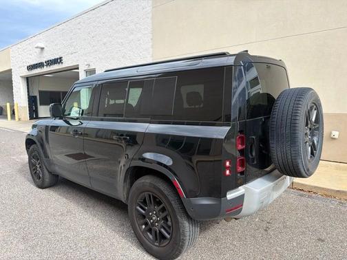 Santorini Black Metallic 2025 Land Rover Defender S