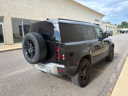 Santorini Black Metallic 2025 Land Rover Defender S