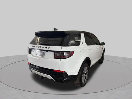 Fuji White 2026 Land Rover Discovery Sport Landmark