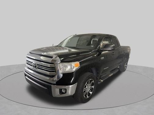 Black 2016 Toyota Tundra SR5