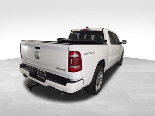 Bright White Clearcoat 2022 RAM 1500 Big Horn/Lone Star
