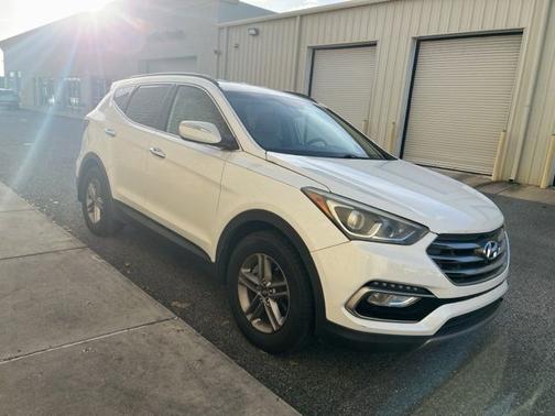 Frost White Pearl 2017 Hyundai Santa Fe Sport 2.4 Base