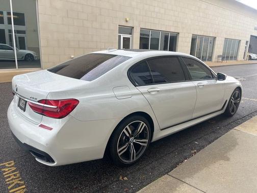 White Metallic 2019 BMW 740 740i