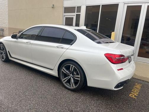 White Metallic 2019 BMW 740 740i