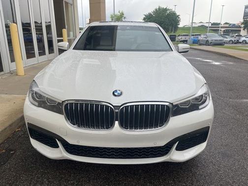 White Metallic 2019 BMW 740 740i