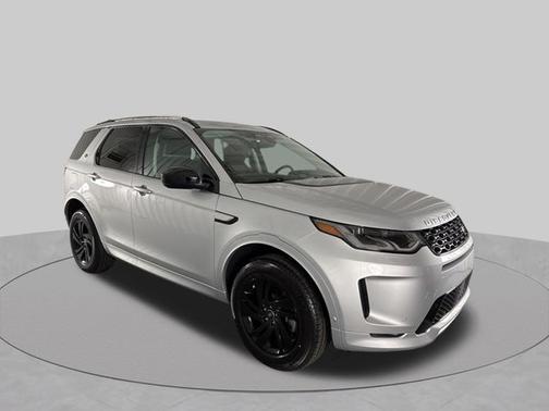 Hakuba Silver Metallic 2025 Land Rover Discovery Sport S