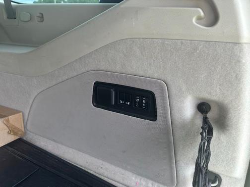 Crystal White Tricoat 2021 Cadillac Escalade ESV Sport Platinum