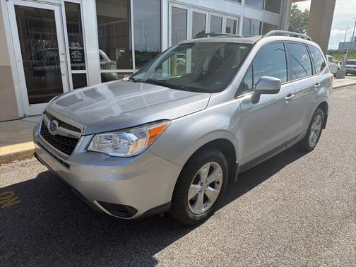 Ice Silver Metallic 2016 Subaru Forester 2.5i Premium