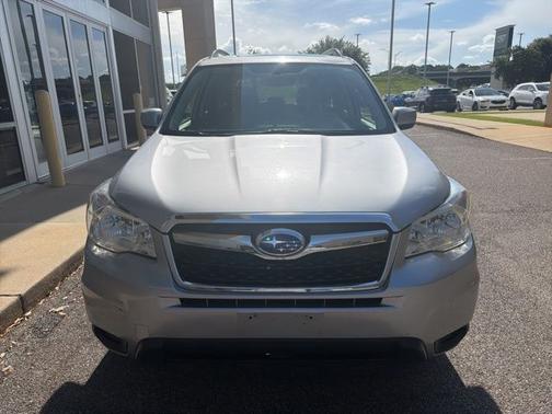 Ice Silver Metallic 2016 Subaru Forester 2.5i Premium
